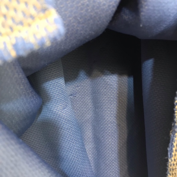 Bugatchi Shirt. Size XL. Blue & Goldish. Creative - Picture 4 of 8